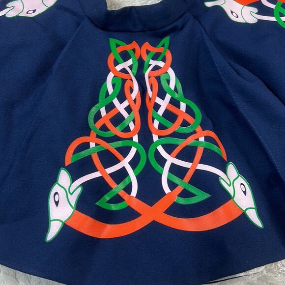 Traditional Irish dancing circle skirt with Celtic pattern, size small - Picture 2 of 7